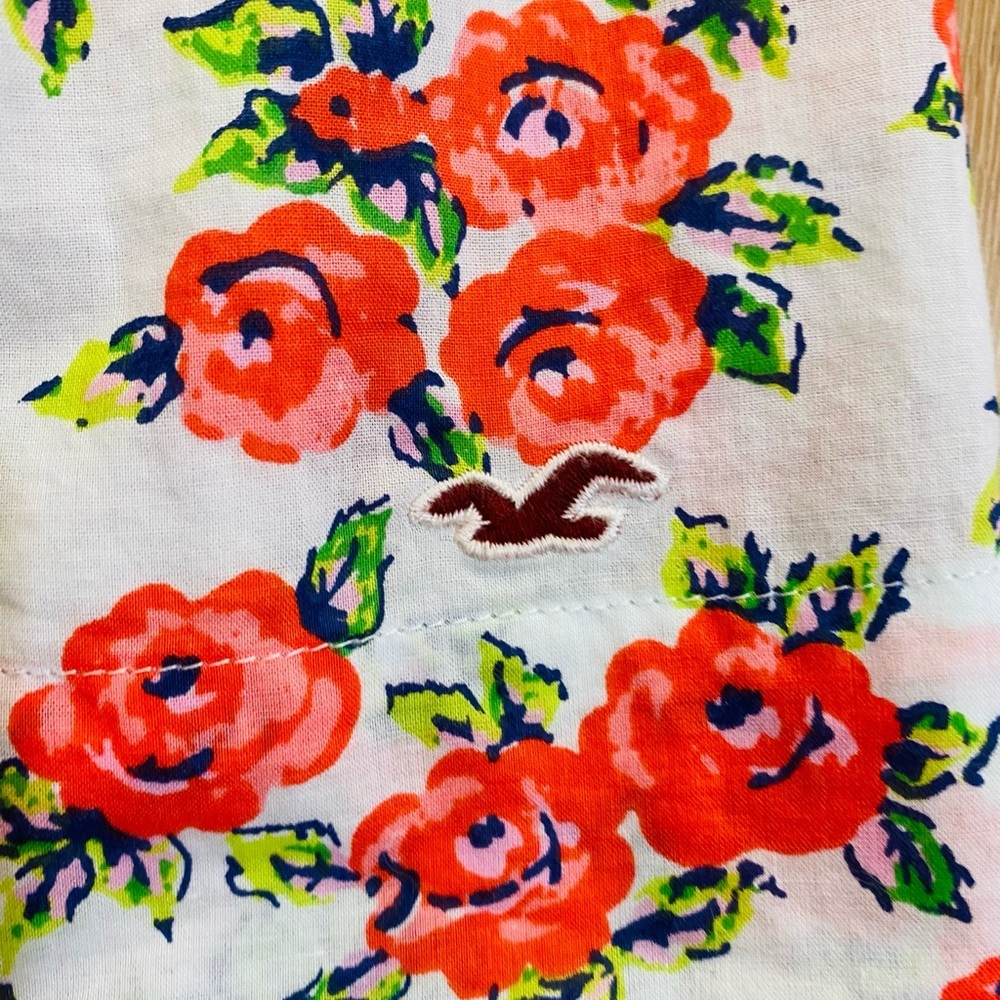 Hollister Dress Women’s XS Floral Mini White Red Babydoll Croquette Skater - Picture 9 of 10
